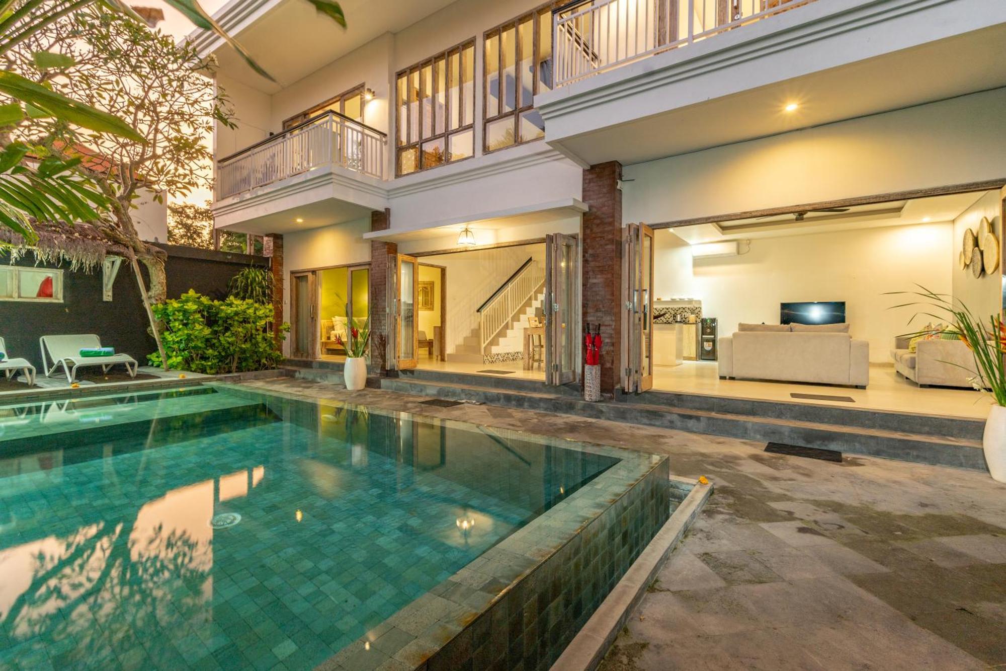 Stuning Private Indah Villa Seminyak (Bali)